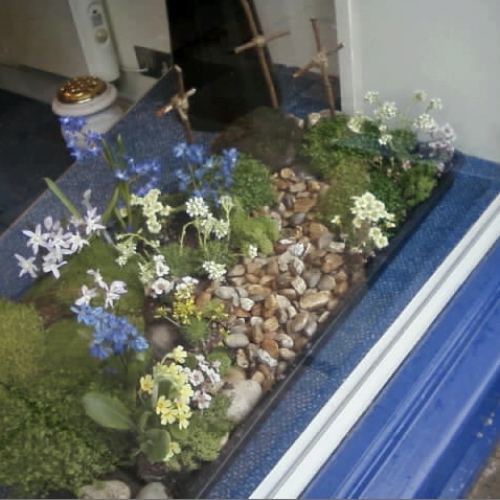 Easter Garden at Chertsey Branch