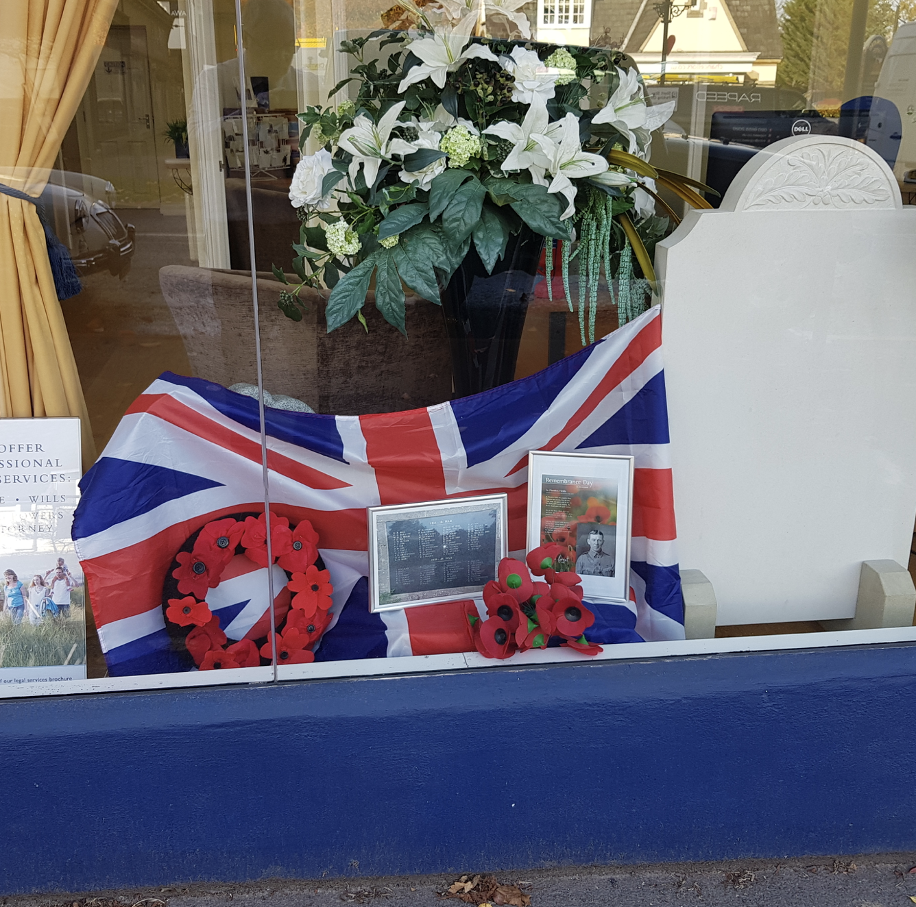 Lodge Brothers, Sunningdale says: “Lest We Forget”