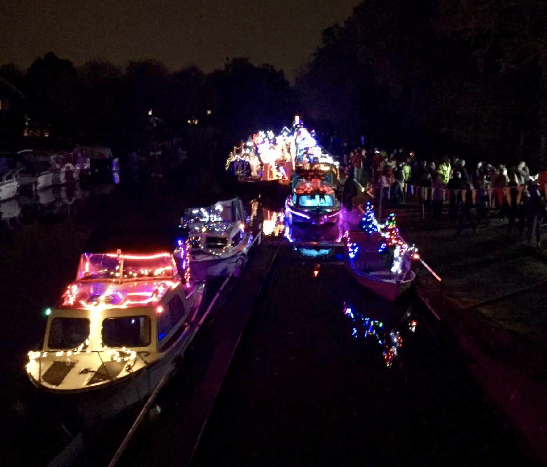 Byfleet Boat Pageant Supported by Lodge Brothers & Boutell