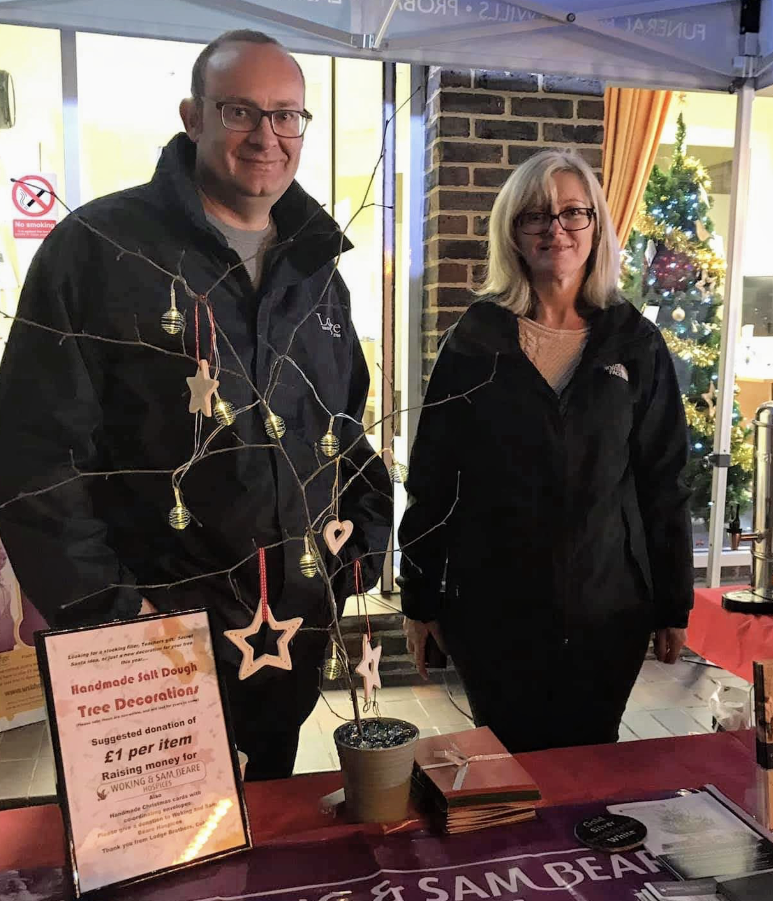 Lodge Brothers Collect for Woking & Sam Beare Hospice at Cobham Christmas Extravaganza Lodge Brothers Collect for Woking & Sam Beare Hospice at Cobham Christmas Extravaganza
