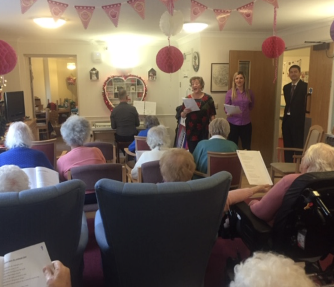 Lodge Brothers’ Singalong Surprise for Thames Ditton