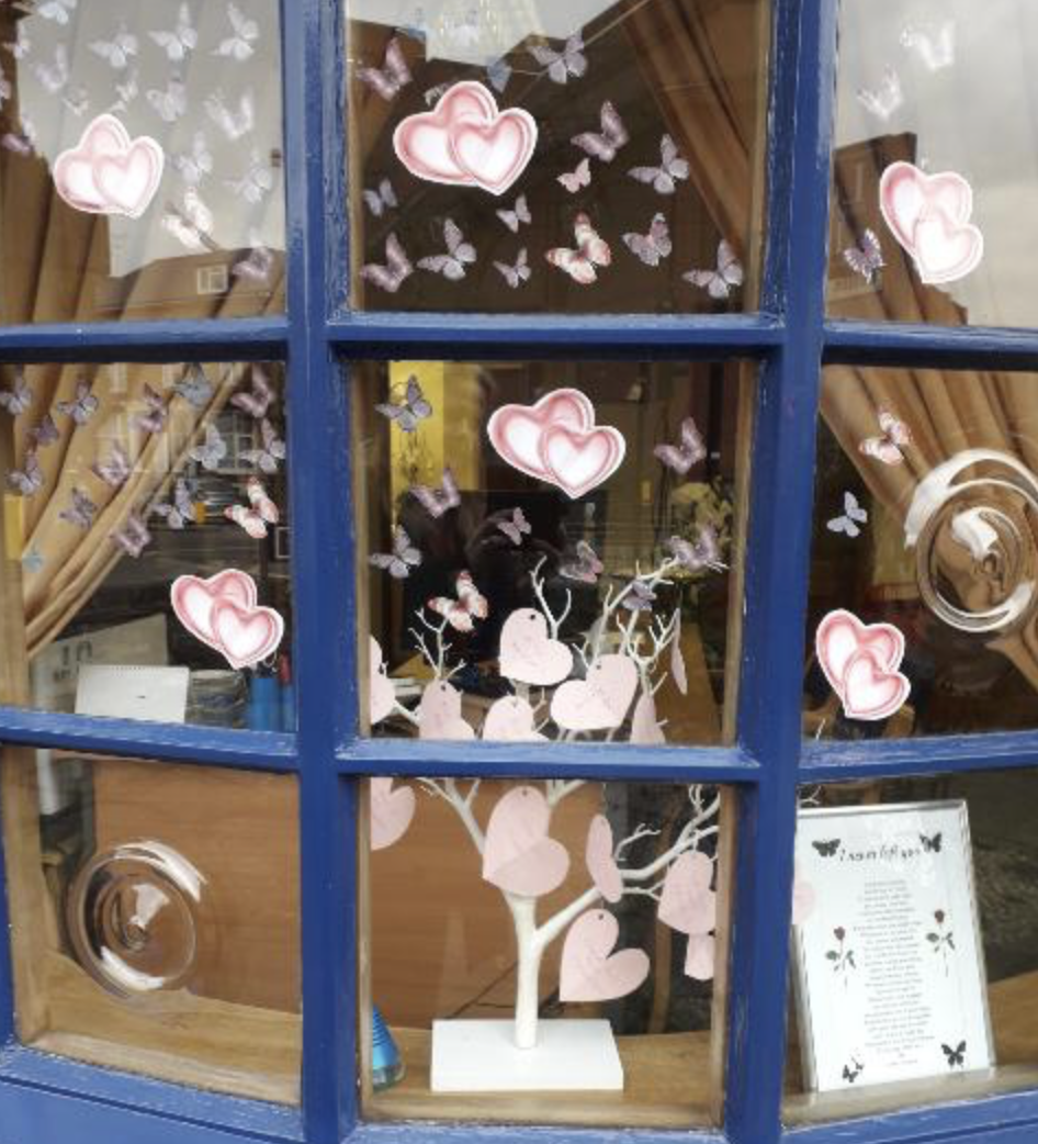 Mother’s Day Memory Tree at Hounslow Branch