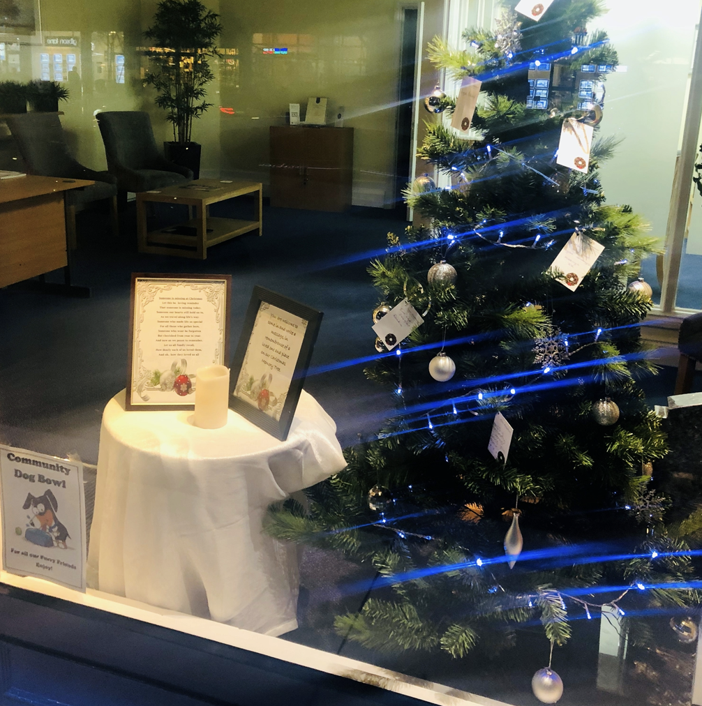 Christmas Memory Tree at Ham Branch