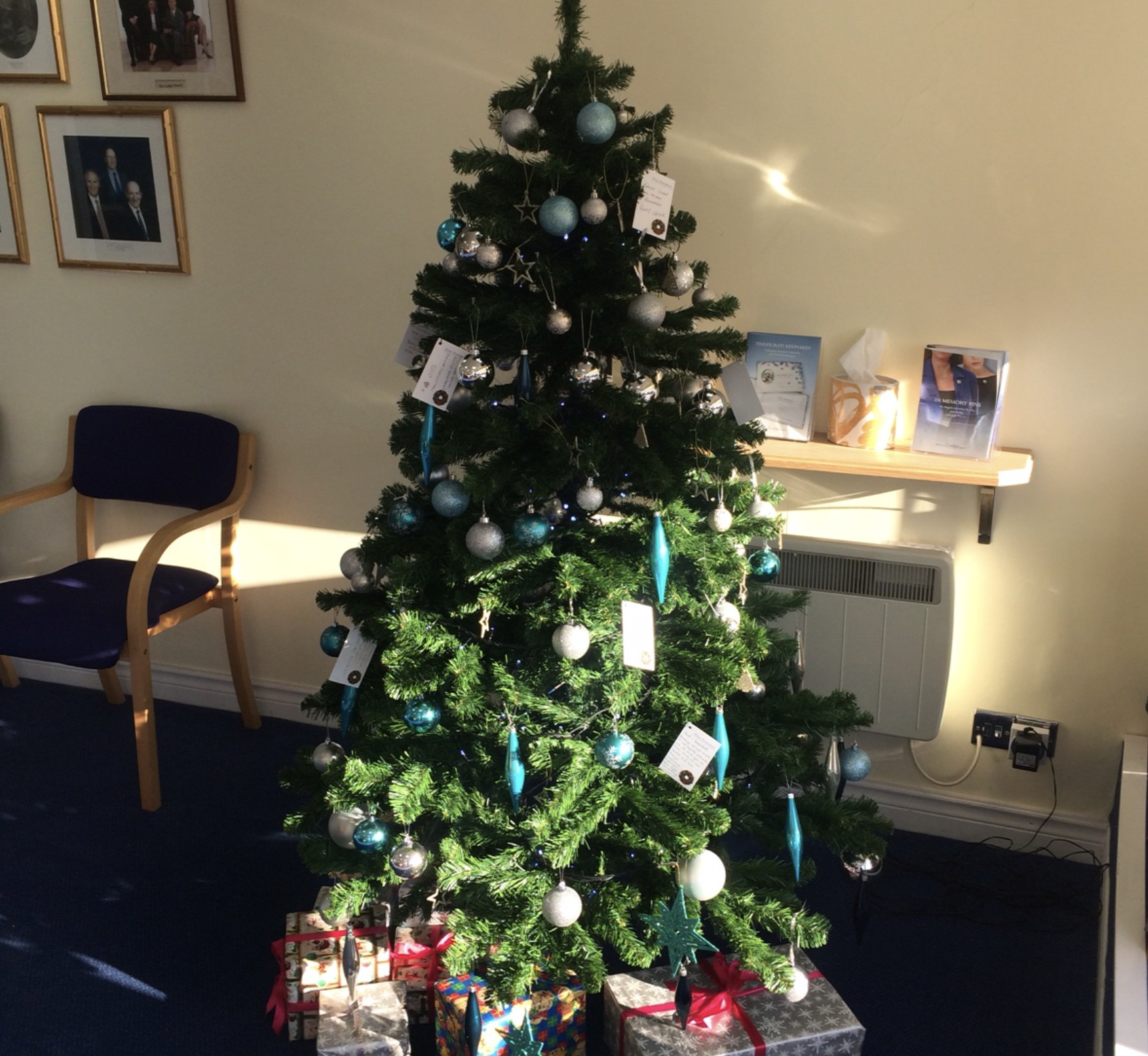 Christmas Memory Tree at Bedfont Branch