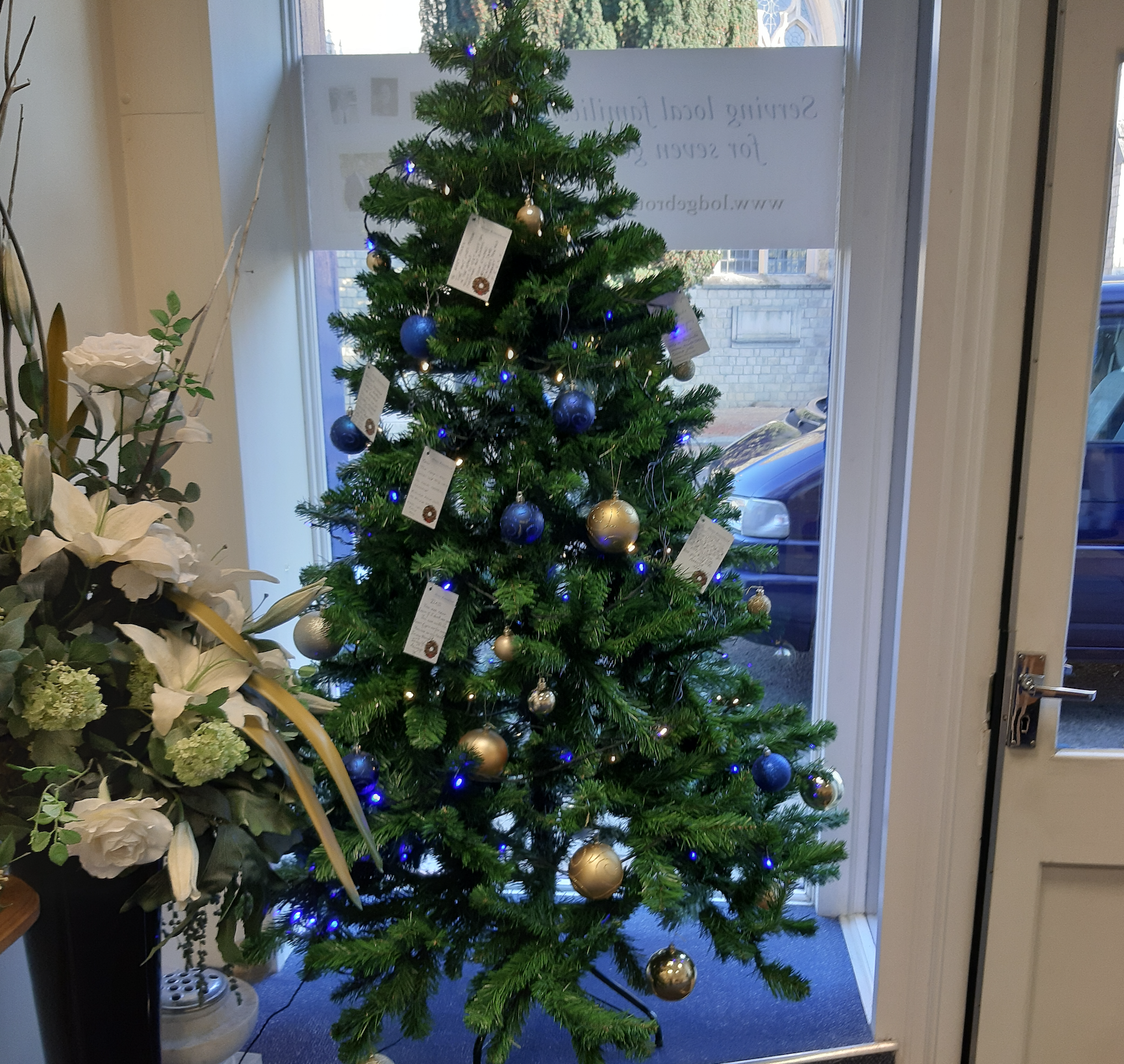 Christmas Remembrance Window at Lodge Brothers Chertsey